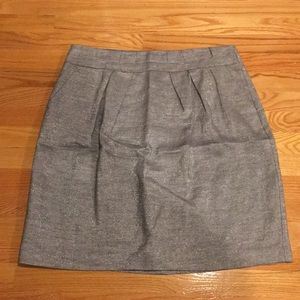 NWOT—Talbots Gray/Silver Linen Pleated Skirt